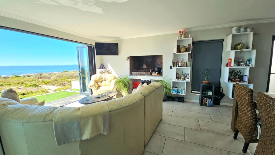 5 Bedroom Property for Sale in Sandy Point Beach Estate Western Cape